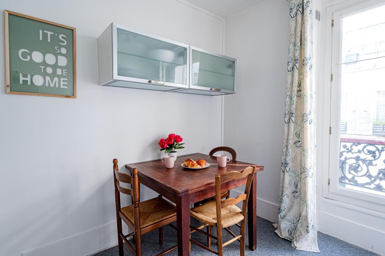 Apartment Bright And Lovely Parisian