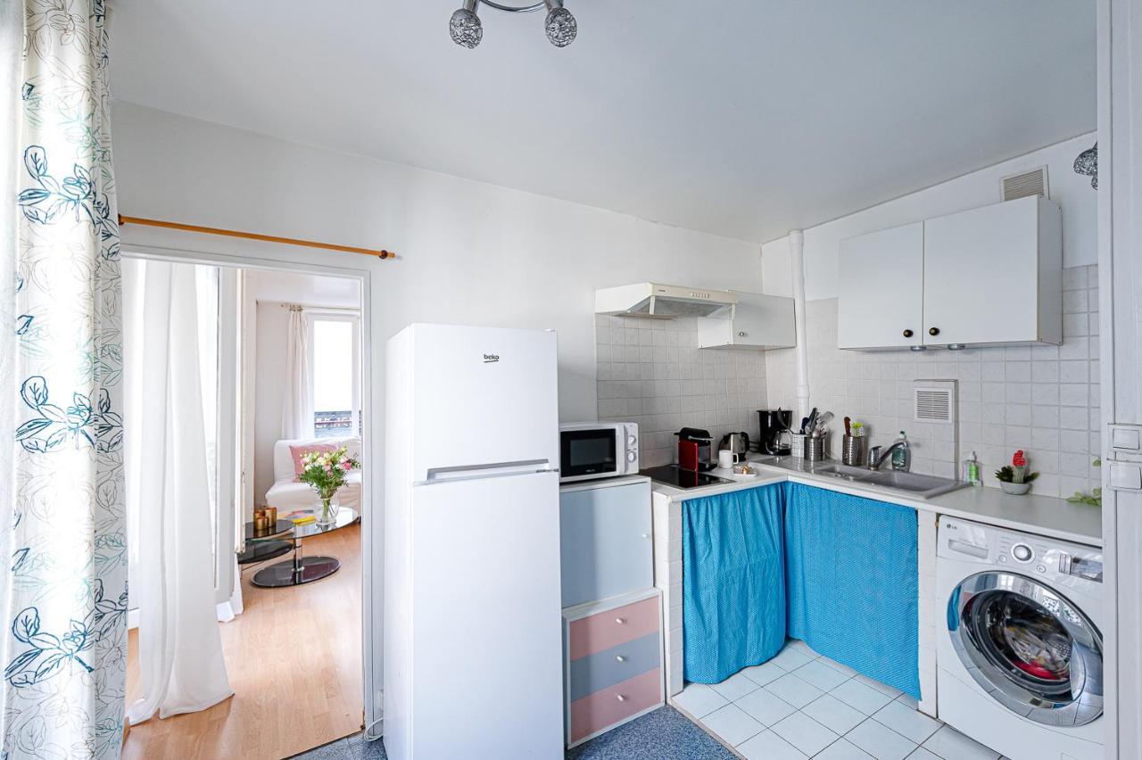 Bright And Lovely Parisian Apartment *