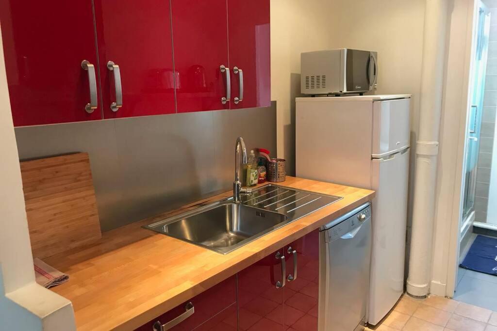 Apartment Charming In Montmartre Paris