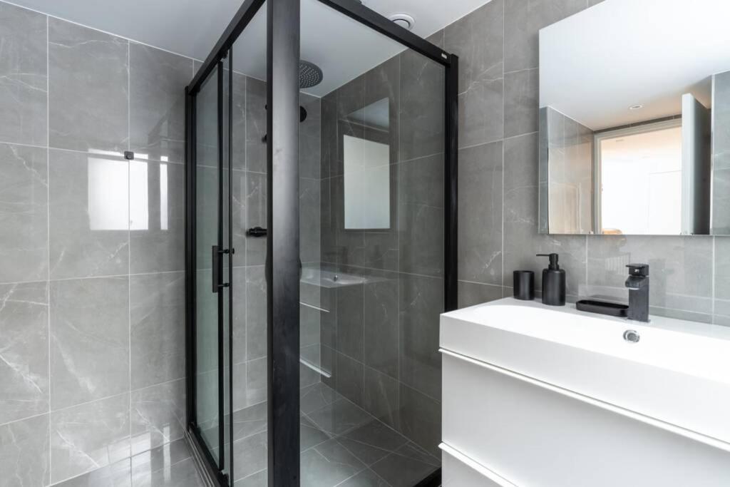 Hsh Invalides-palais Bourbon Luxueux 4p Paris