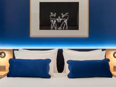 Hotel 17 Batignolles Parigi