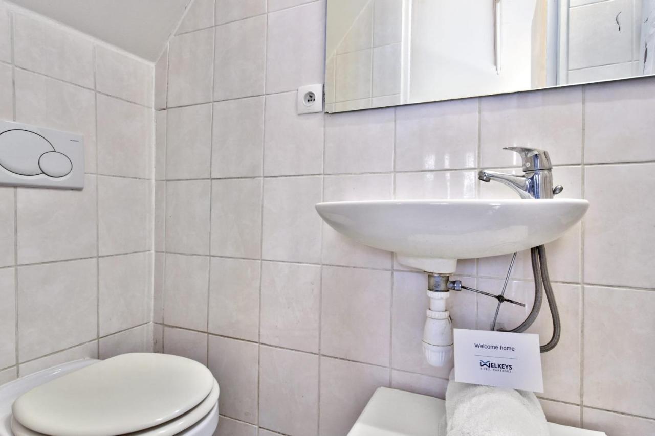 Appartamento Modern Flat On Courtyard At The Heart Of Close To Bnf - Welkeys