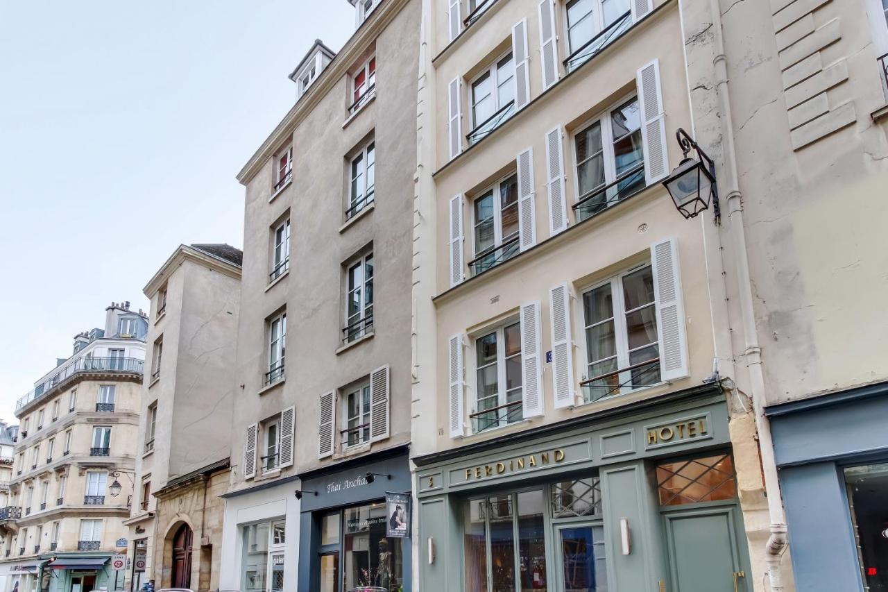 Pick A Flat's - A Bedroom In Le Marais Parigi