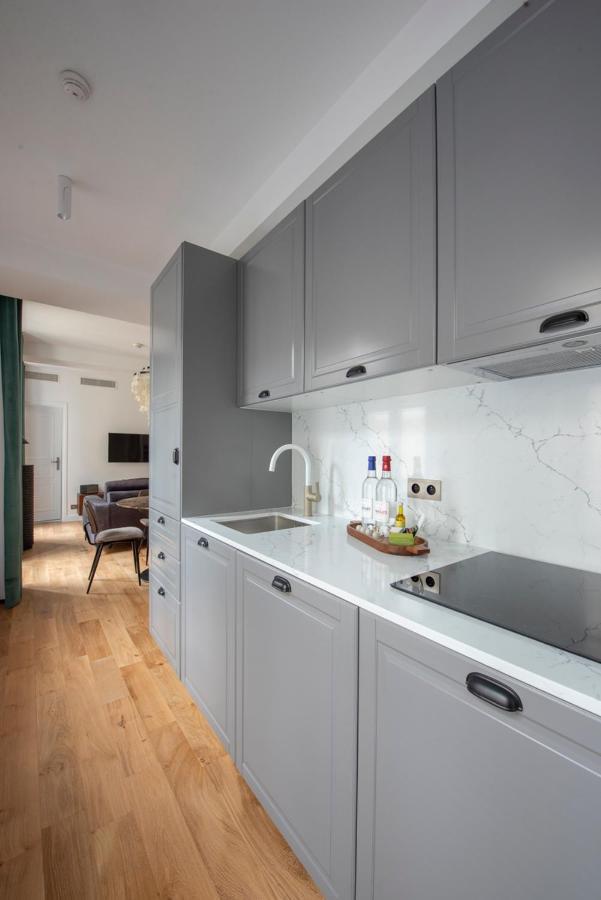 Appartamento O'lord, 4 Etoiles, De Luxe Champs-elysees Parigi