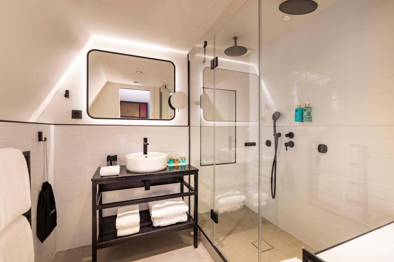Le 12 Hotel 4*