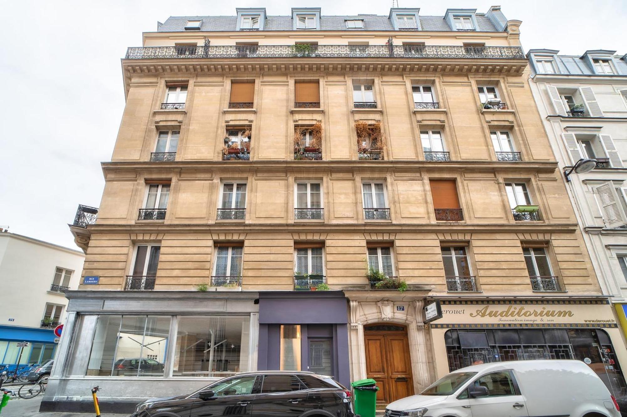 Appartamento Guestready - Cosy 1-bedroom In The 18th District Parigi