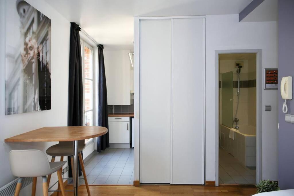 Holiday home 404 - Petit Bijou Dans Immeuble Hotelier 5 - Flat-guest