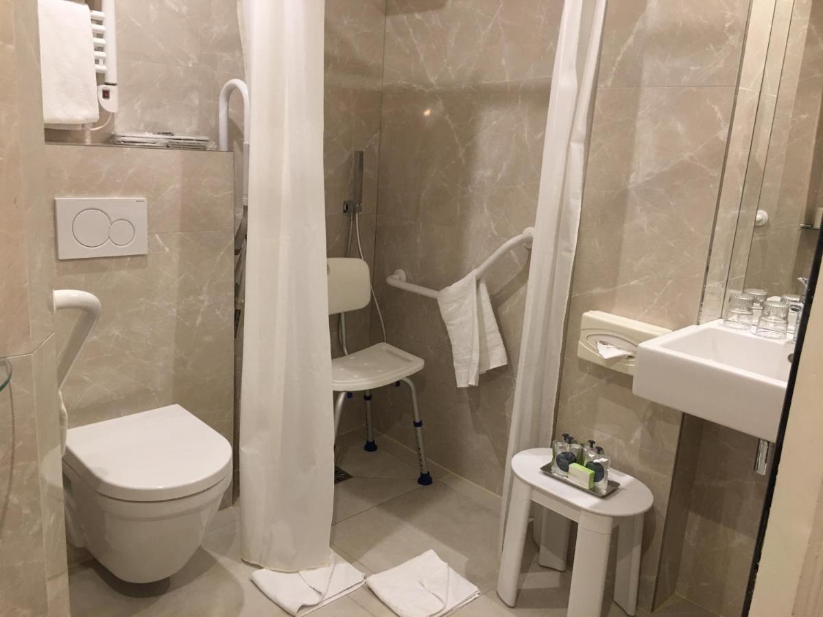 Louvre Sainte Anne Hotel Paris