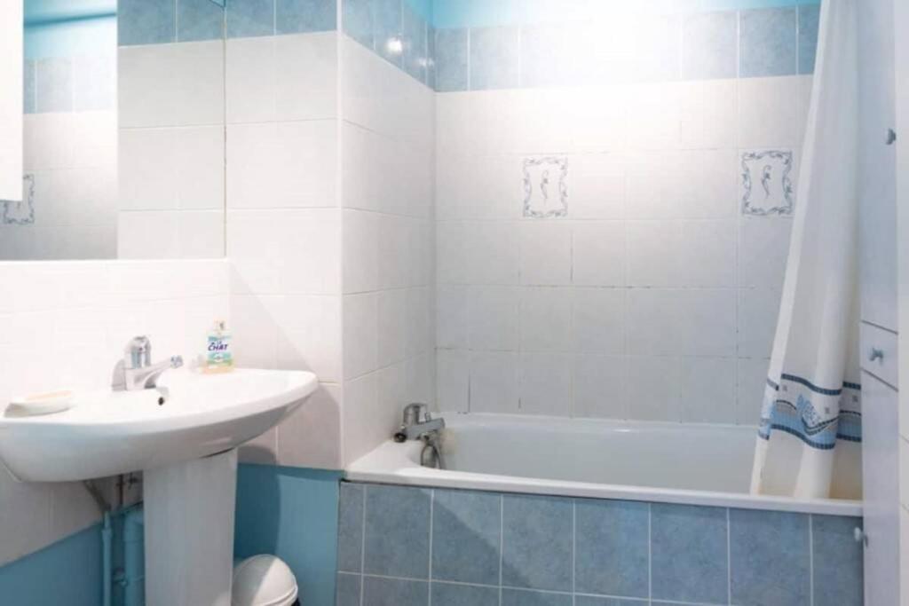 Appartamento Beau Studio 4p - à 10 min de la cite de la musique *