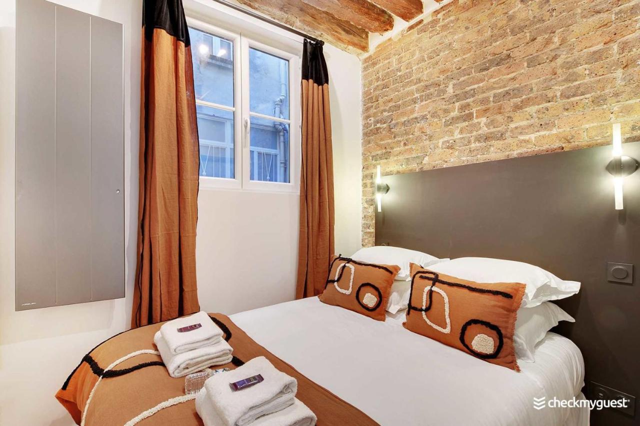 Apartment Triplex Douillet - Beaubourg - Temple Paris