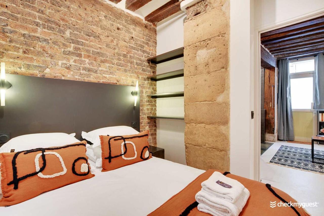 Apartment Triplex Douillet - Beaubourg - Temple Paris