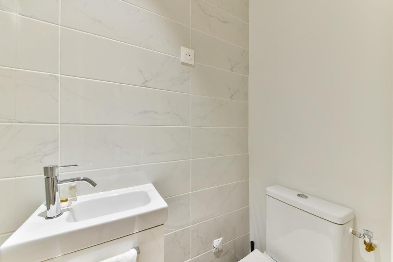 Appartamento Luxury New Studio 2pers/champs Elysees/ar Parigi