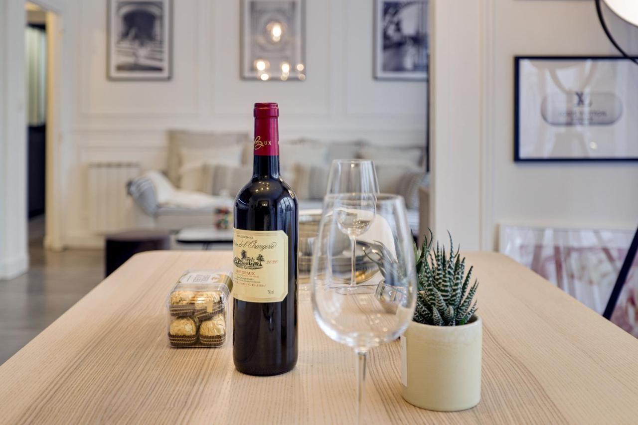Stunning Historical Parisian Flat - Louvre Area Parigi