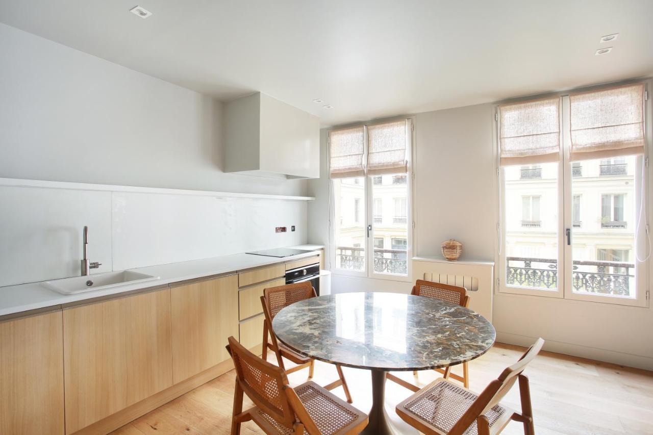 Apartment In The Center Of By Prestige Paris