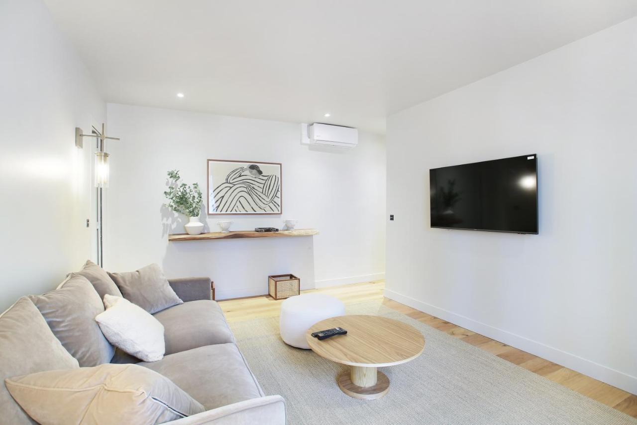 Apartment In The Center Of By Prestige Paris