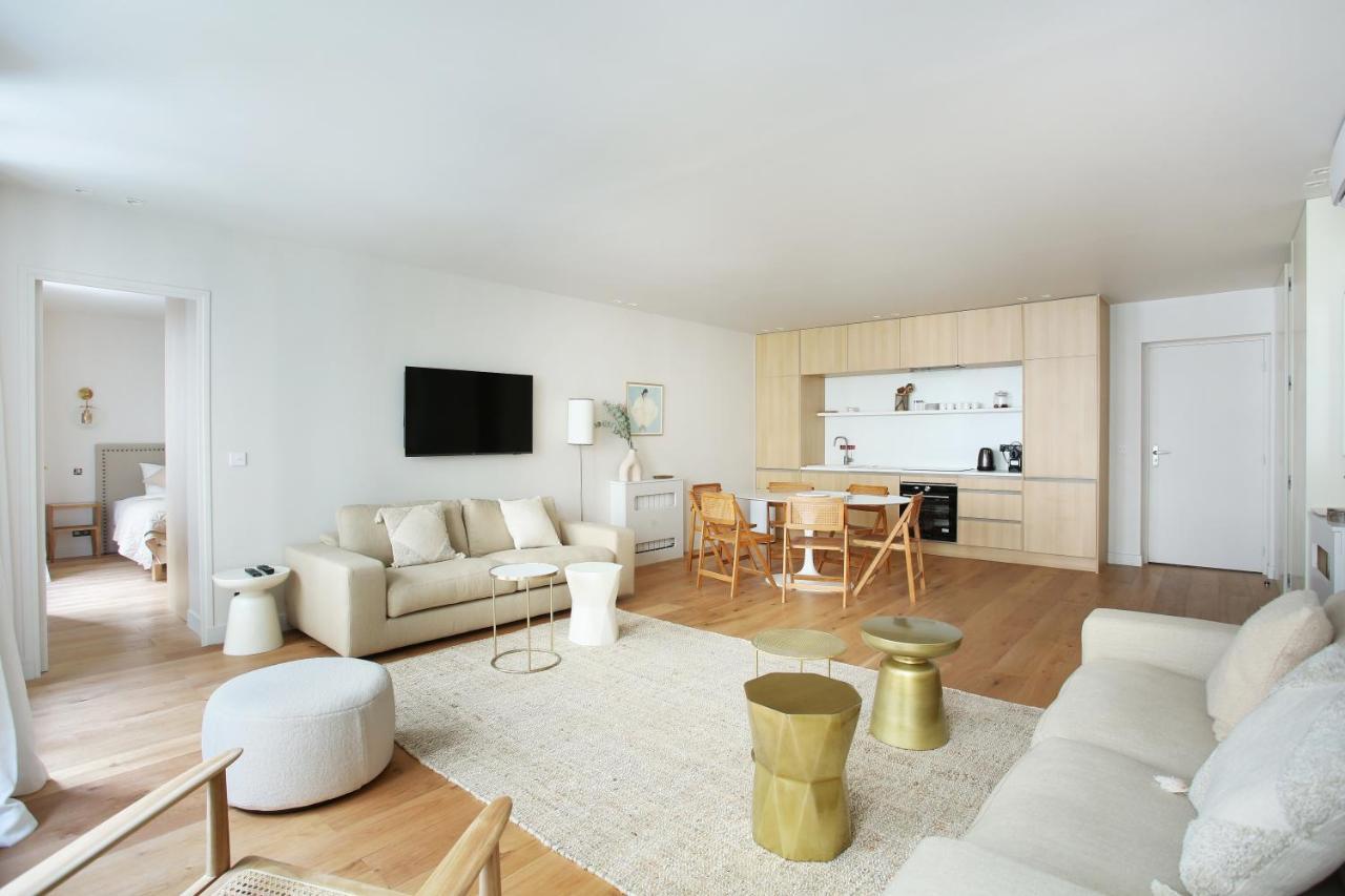 Apartment In The Center Of By Prestige Paris