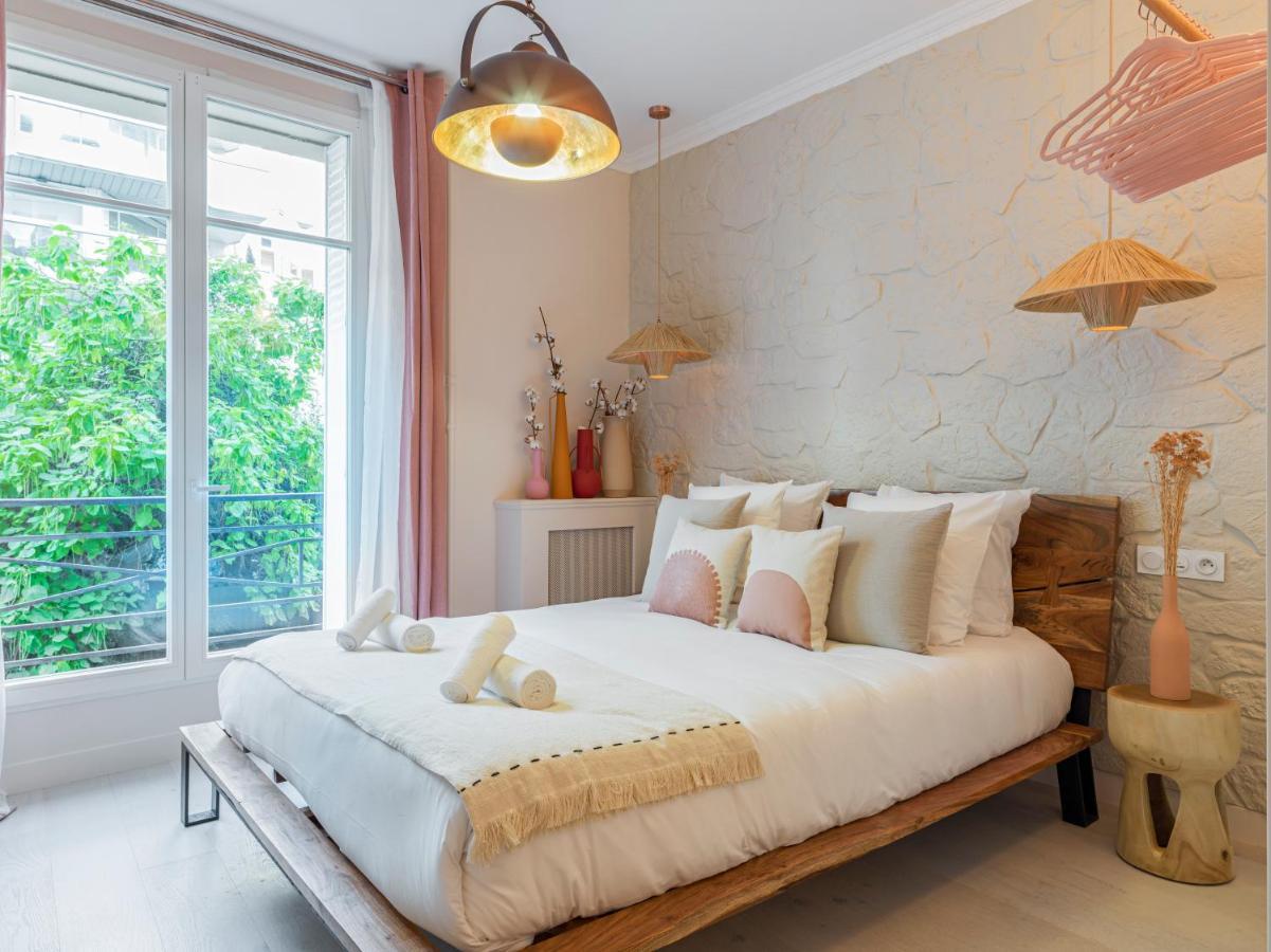 Pink & Wood Cocoon Paris