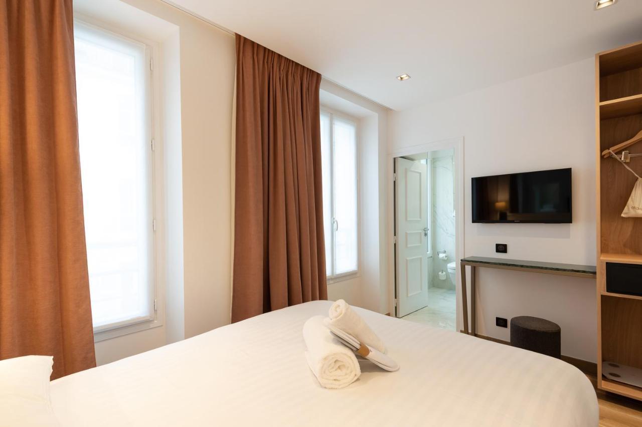 Hotel Au Coeur De Republique Parigi