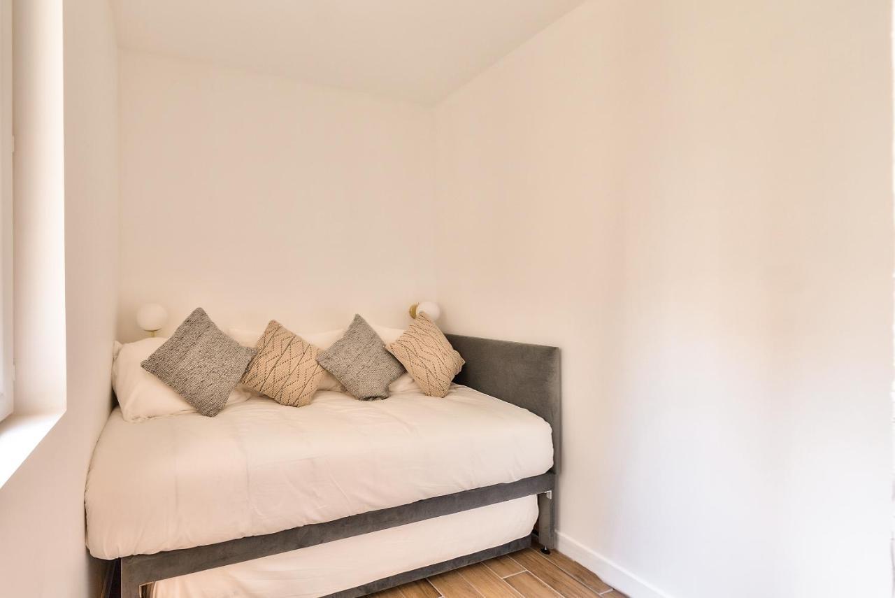 Superb And Cosy 2br In The Heart Of ! 3p Apartment Paris