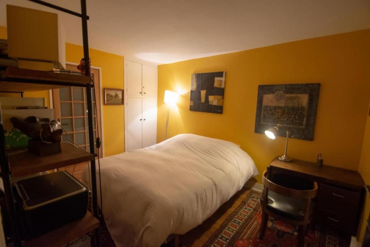Very French Two Bedroom In The Heart Of Appartamento *