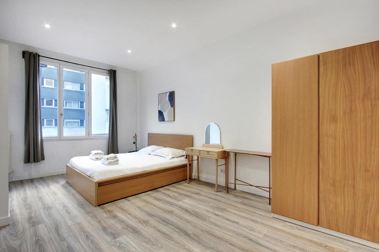 Cmg - Buttes Chaumont 10P/3Br Parigi