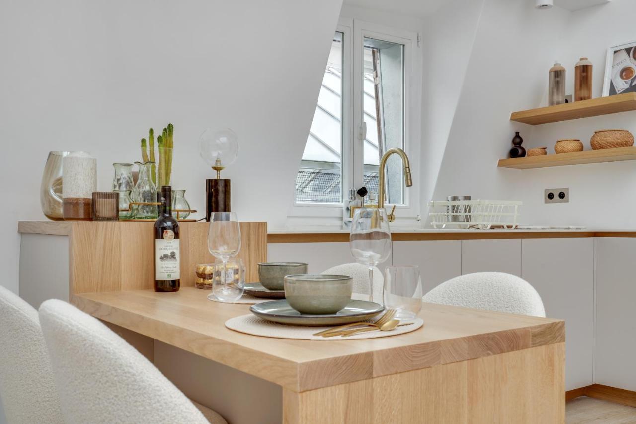 Amazing Historical Parisien Loft Next To Louvre Area-4 Appartamento