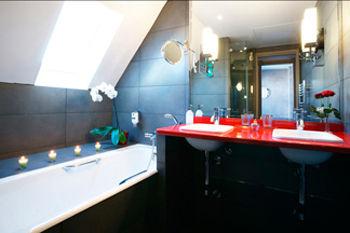Jardin De Cluny Hotel 4*
