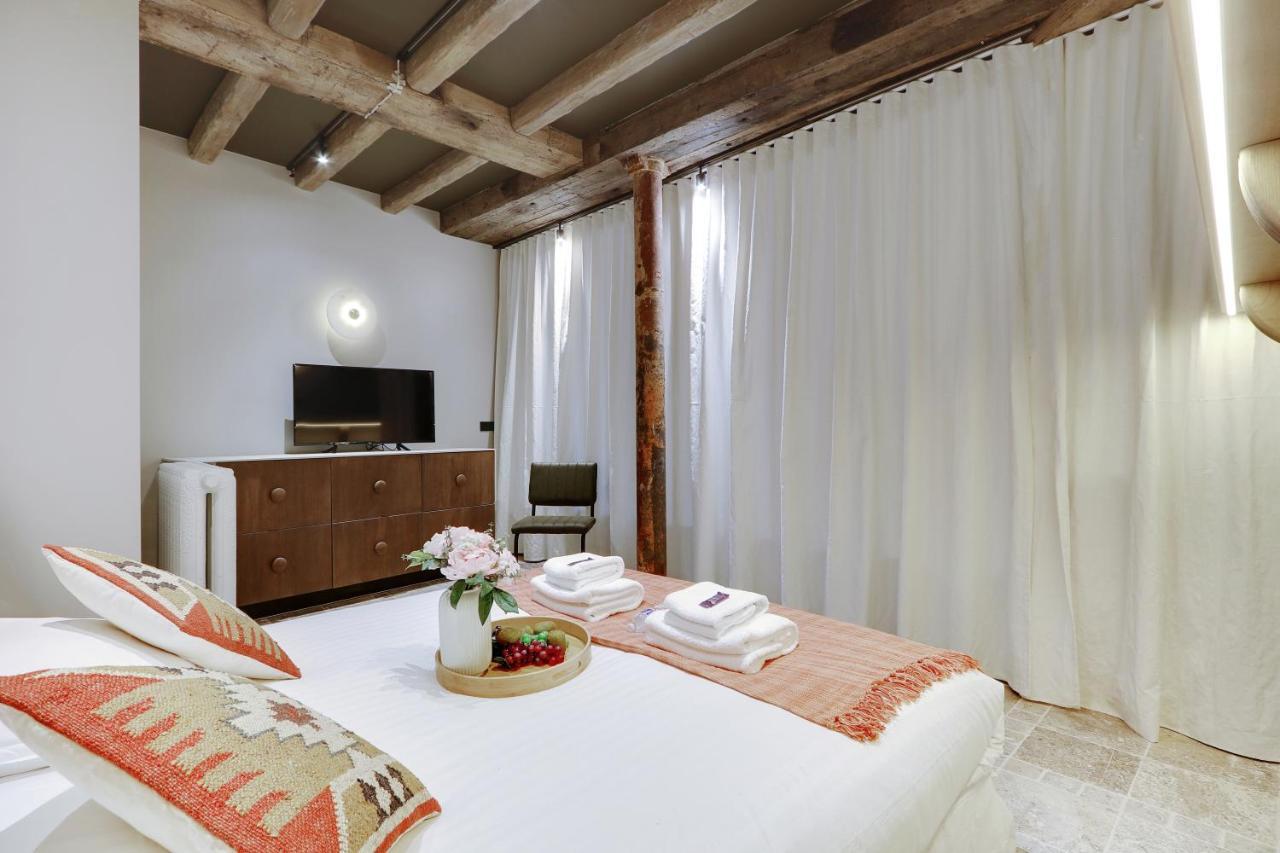 Apartment Cmg Amazing Duplex 3br 6p Le Marais Paris