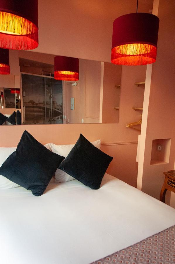 Petit Saint-honore Hotel