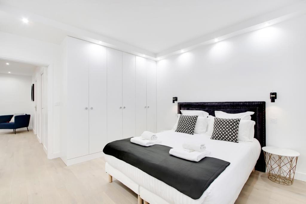 Trocadero/ Eiffel Tower - 3 Bedrooms- New!