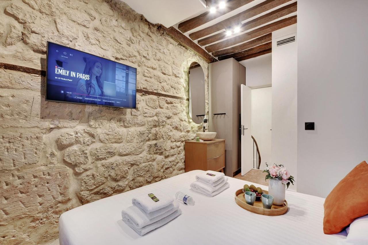Apartment Triplex Douillet - Beaubourg - Temple Paris