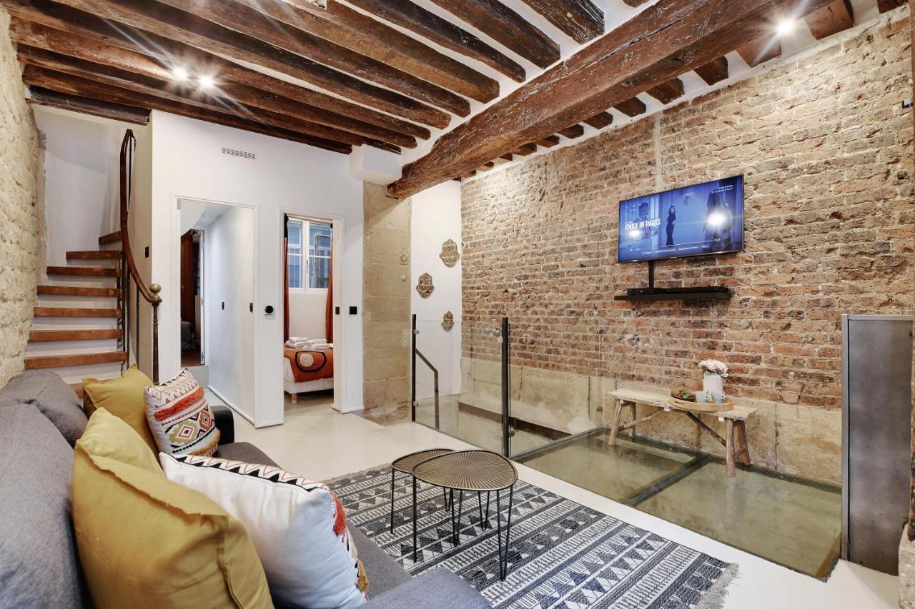 Triplex Douillet - Beaubourg - Temple Apartment *