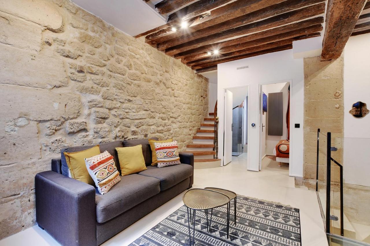 Triplex Douillet - Beaubourg - Temple Apartment *