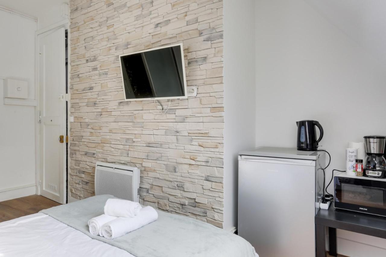 Appartamento Delightful Studio With Eiffet Tower View Close To Champs Elysee Avenue & Alma Bridge Parigi