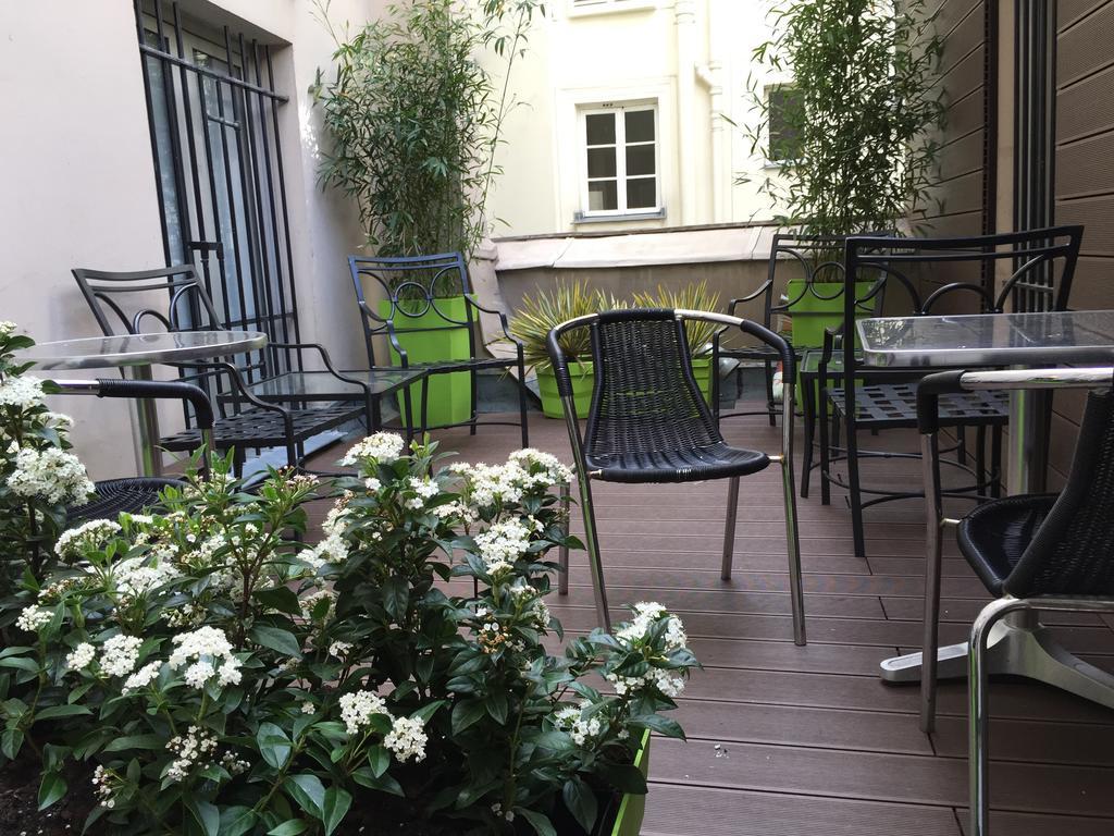Midnight Hotel Parigi