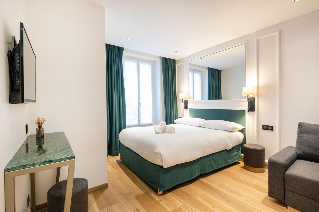 Hotel Au Coeur De Republique Parigi
