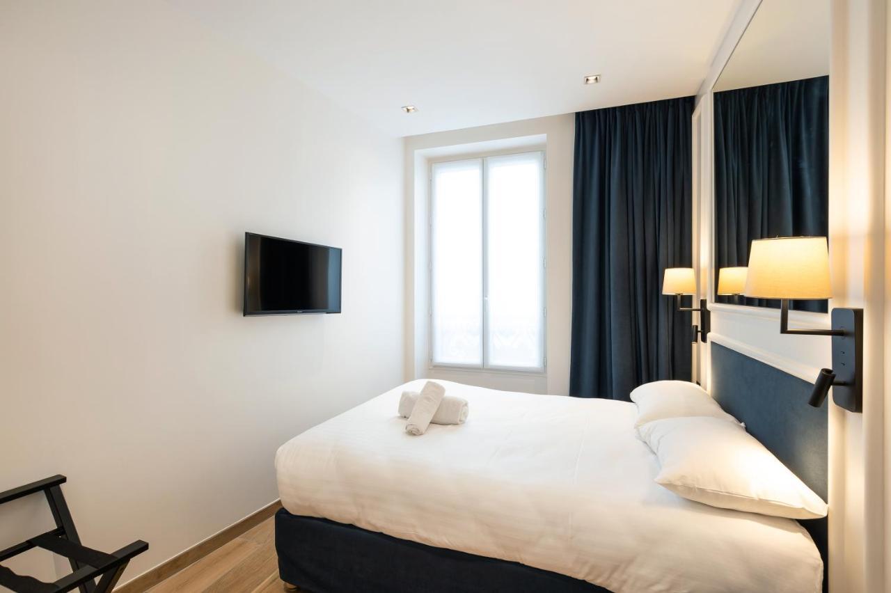 Au Coeur De Republique Hotel 3*