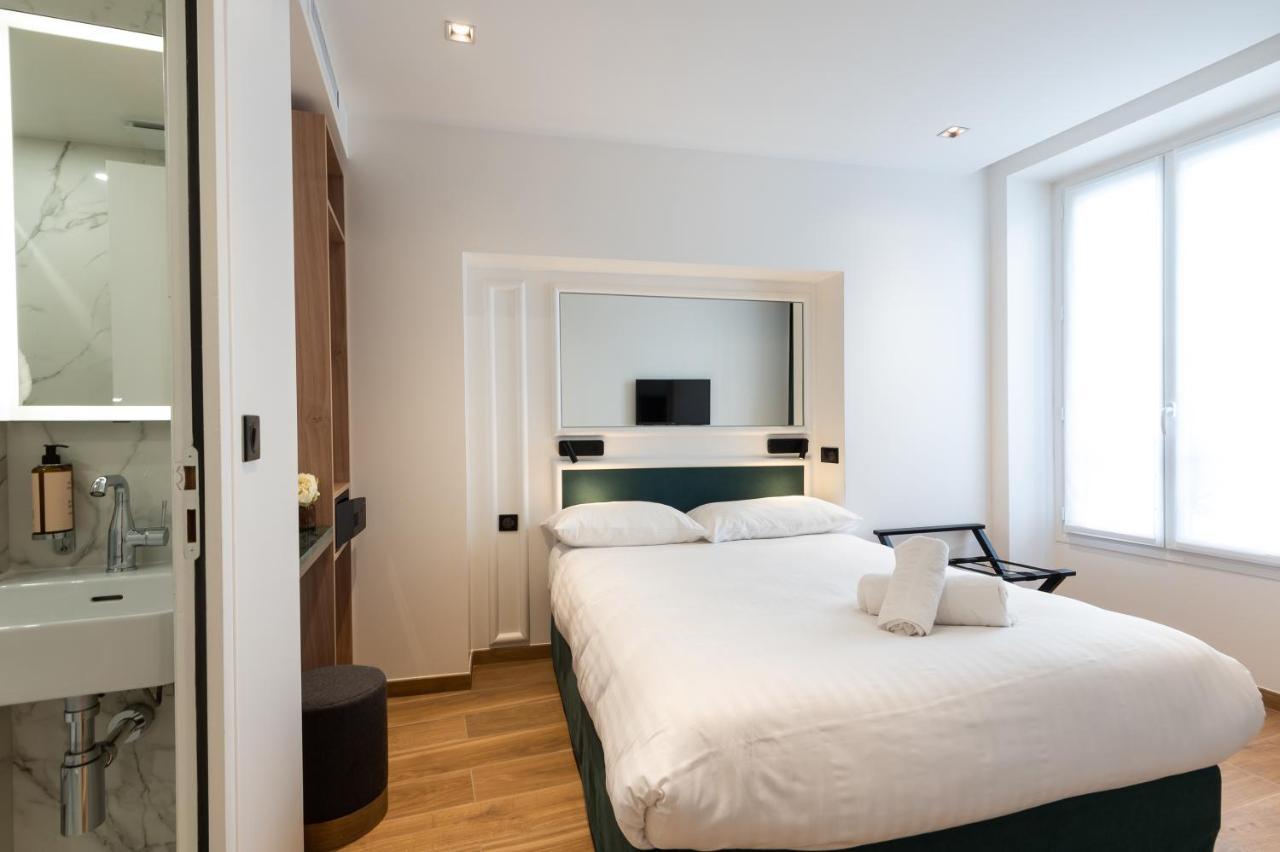 Au Coeur De Republique Hotel