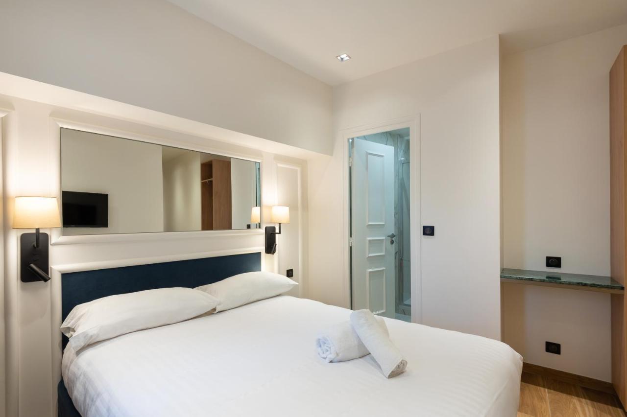 Hotel Au Coeur De Republique Parigi