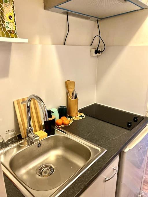 Appartamento Charmant Studio Paris Parigi