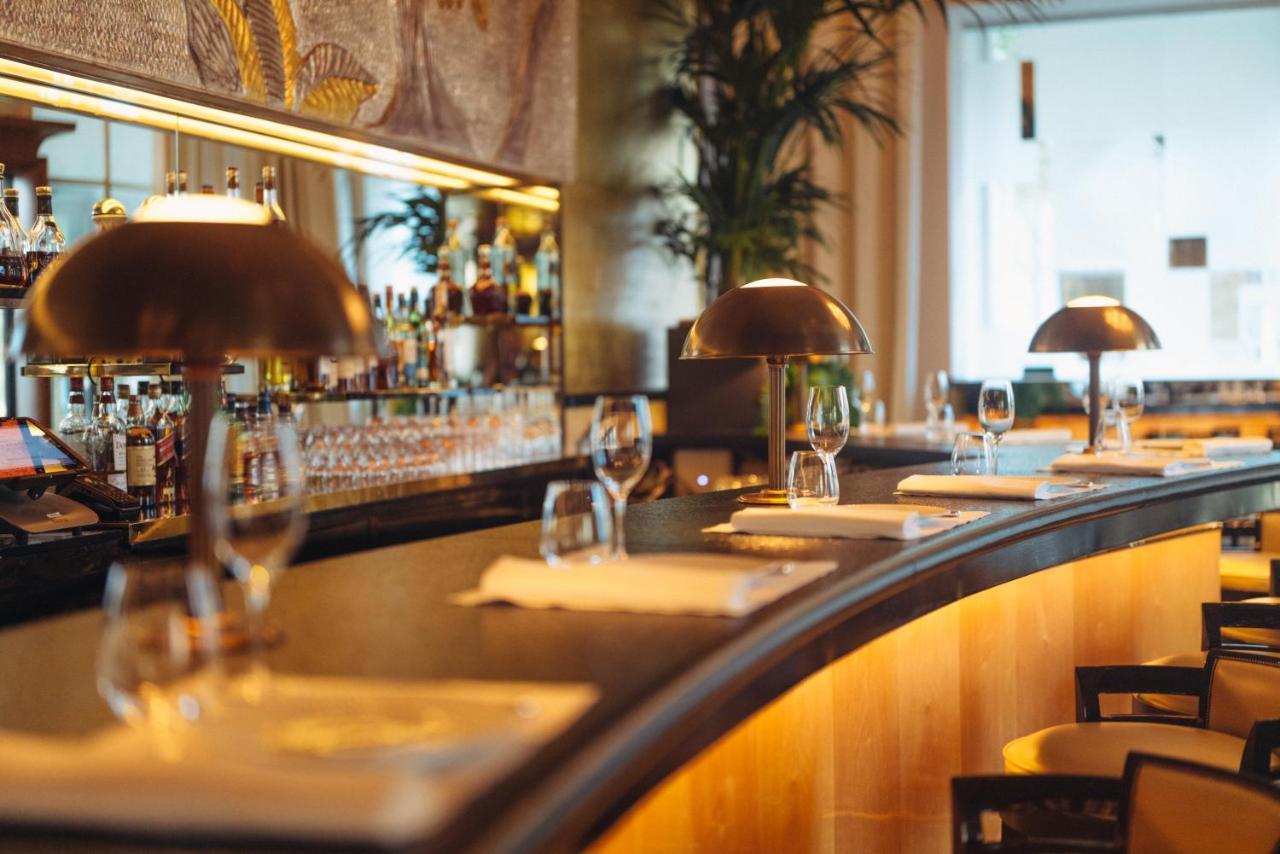 Plaza Athénée - Dorchester Collection Hotel