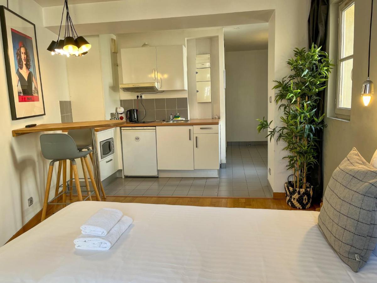 Charmant Studio Dans Un Immeuble 5 * Parigi