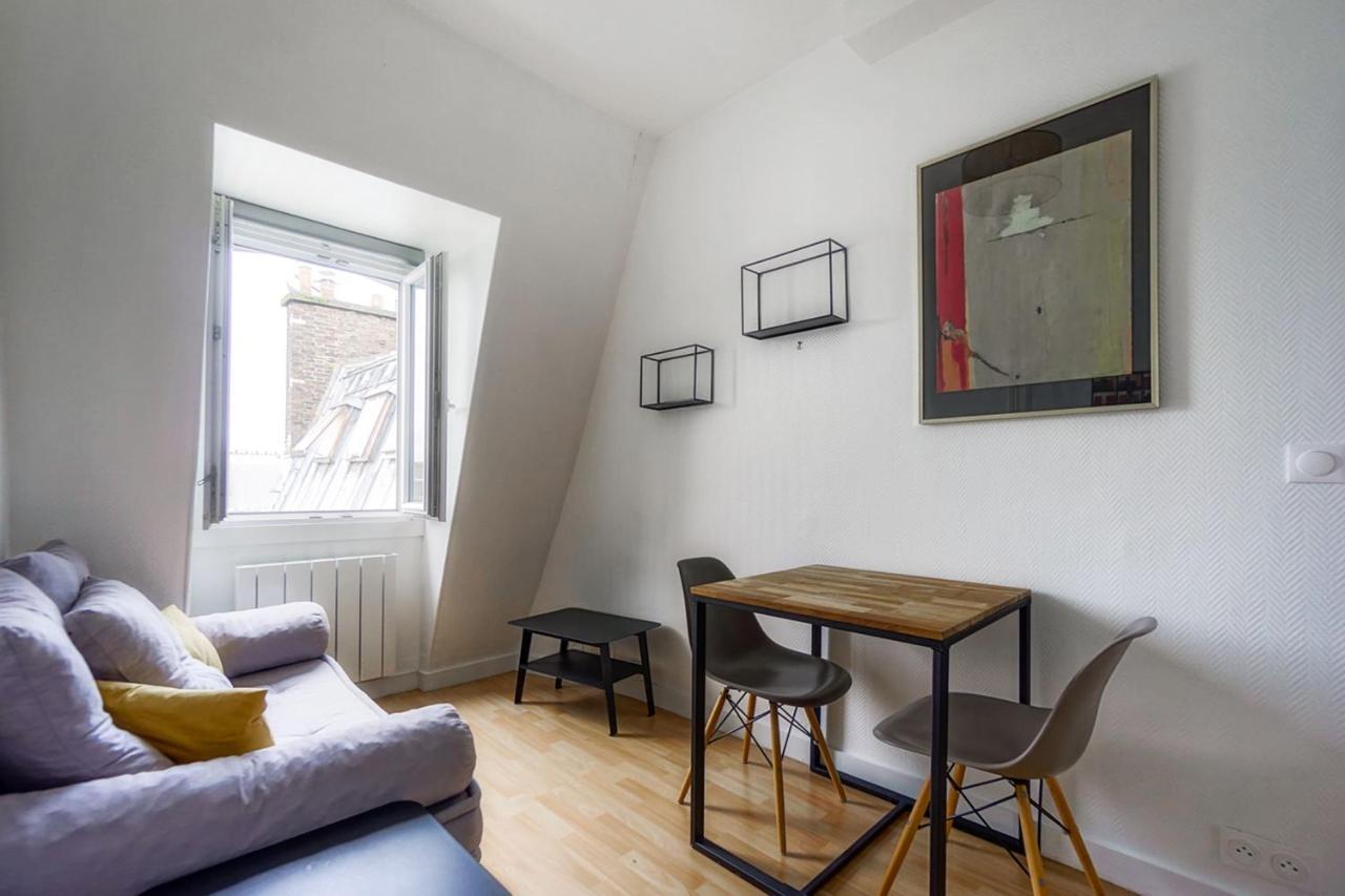 Bright Accomodation Near 