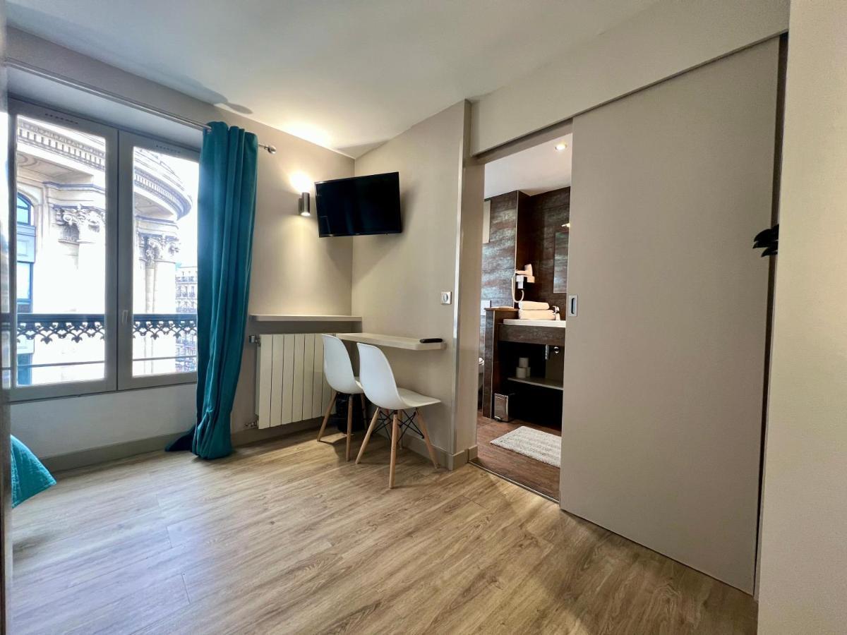 Hotel Nation Montmartre Parigi