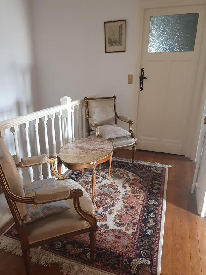 La Romantique Bed & Breakfast