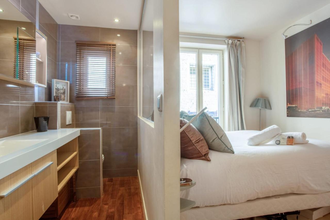 Superb&calm Flat Near Ternes&champs Elysées In - Welkeys * Parigi