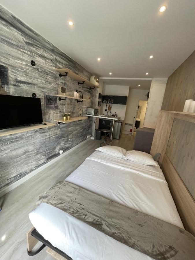 Studio Pigalle Apartment *