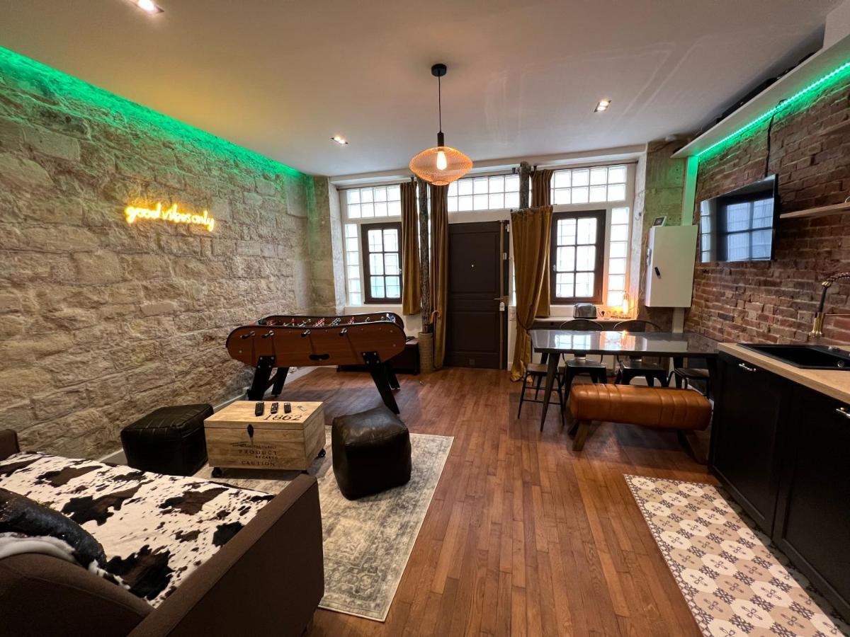 Appartamento Good Vibes Luxurious Loft In 11th, With Ac & Table Football Parigi