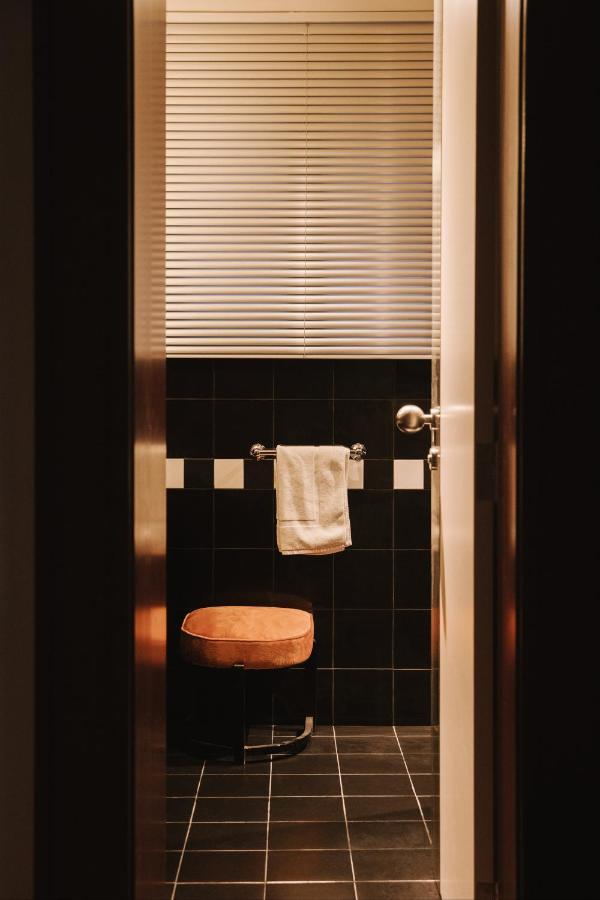 Pied A Terre Tuileries Apartment *