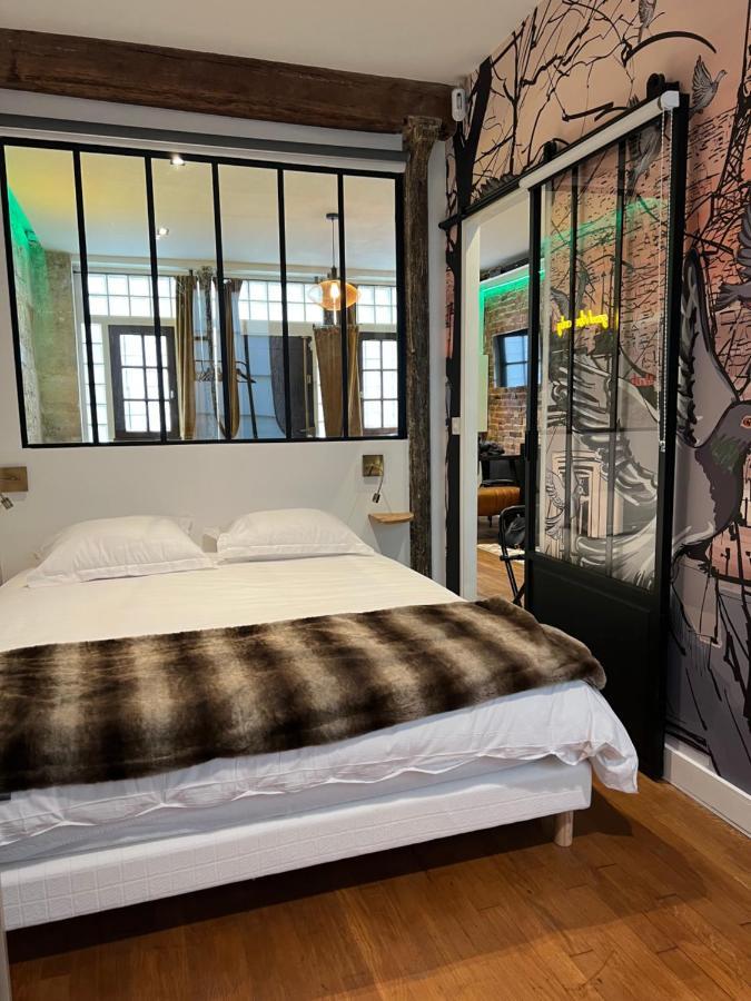 Appartamento Good Vibes Luxurious Loft In 11th, With Ac & Table Football Parigi
